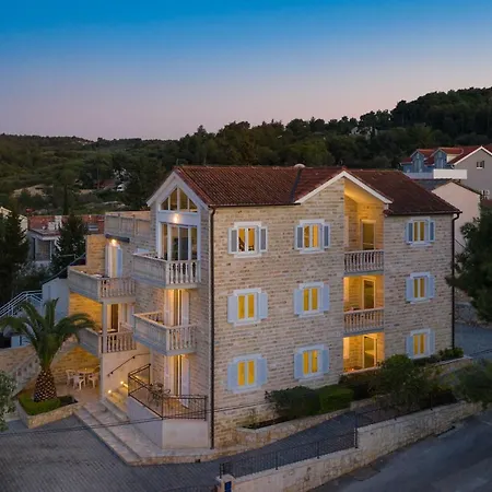 Apartamento Afrodita Sutivan