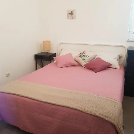 Apartamento Afrodita Sutivan